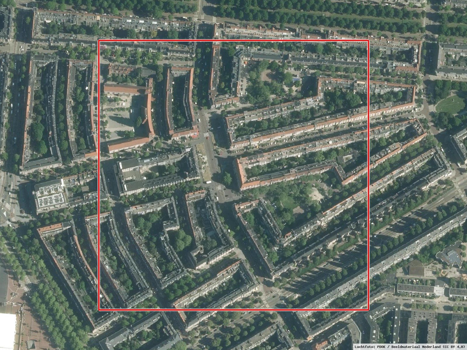 Rivierenbuurt (Plan Zuid): Uitsnede · Luchtfoto: PDOK / Beeldmateriaal Nederland (CC BY 4.0)